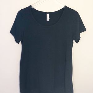 LuLaRoe | Classic Tee